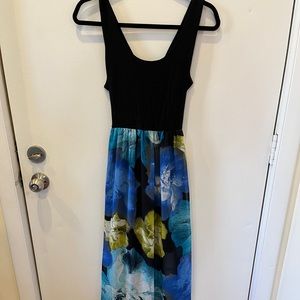 Maxi blue floral dress